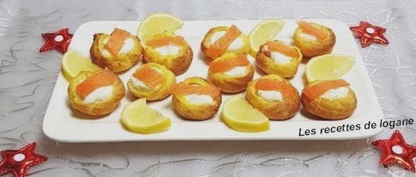 Mini choux au saumon fumé et crème de carré frais